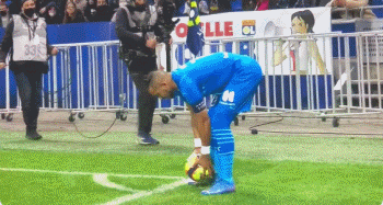 结束两年半的等待！官方：巴萨回归诺坎普，首战将对阵毕巴（两年半的等待终结！巴萨官宣重返诺坎普，回归首战迎战毕巴）