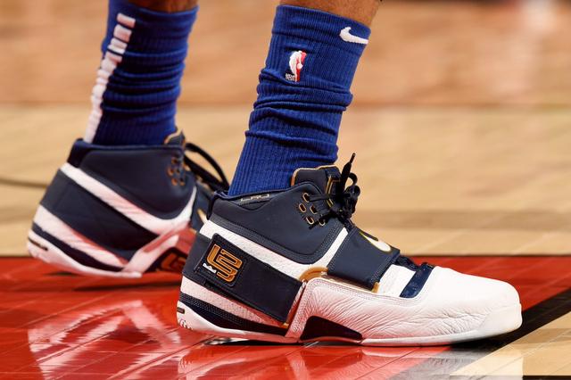 阿尔特塔：孔帕尼做什么都会很出色，他干得这么好我非常开心（阿尔特塔盛赞孔帕尼：无论做什么都很出色，他的成功让我很开心）