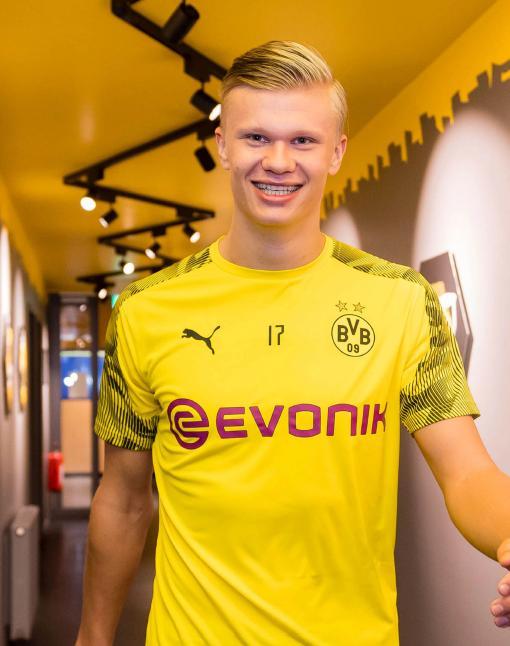 罗伯逊：我们所有人都低于上赛季的标准，萨拉赫也包括在内